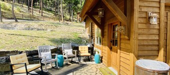 Gated Luxury Lodge 2 Bedroom 2 Bath 4 Beds Fireplace Sleep6 Lake View EV Charger