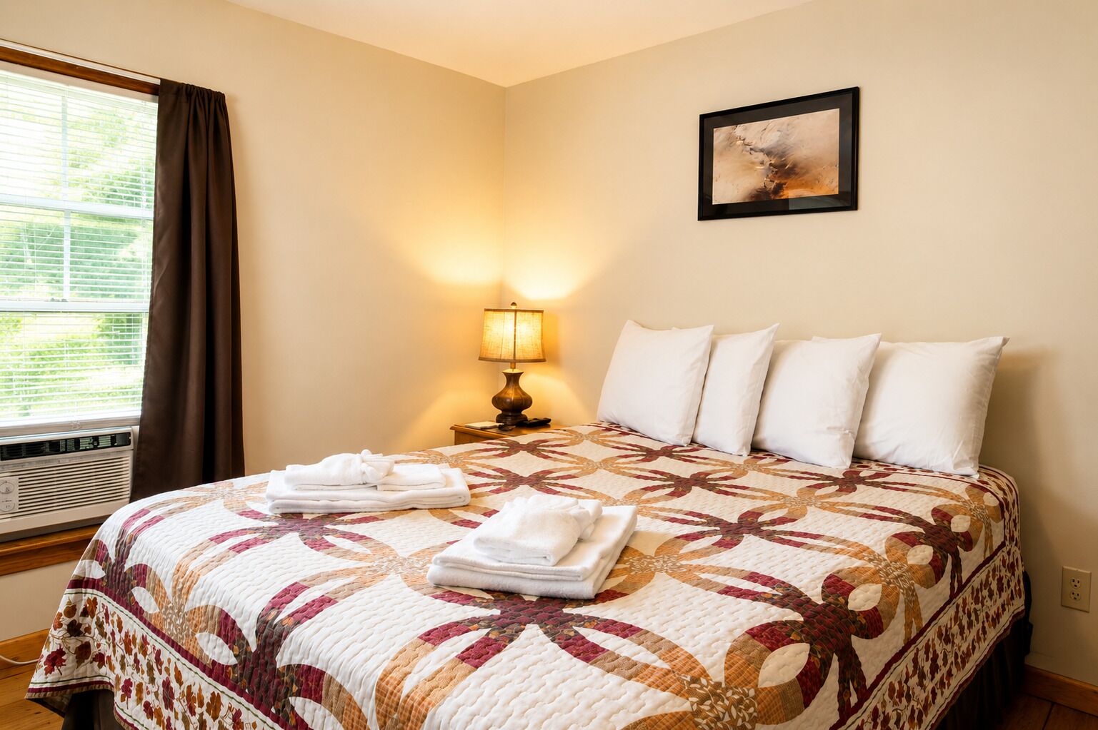 1 bedroom, iron/ironing board, WiFi (free), bed sheets