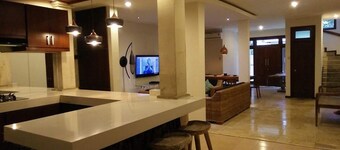 Villa Tiah, 6 Bedroom Private Villa