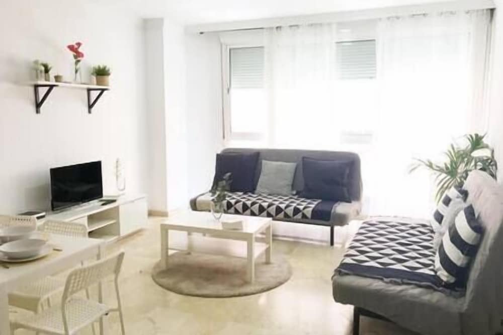 Sagasta Beach Apartment IV by Canary365