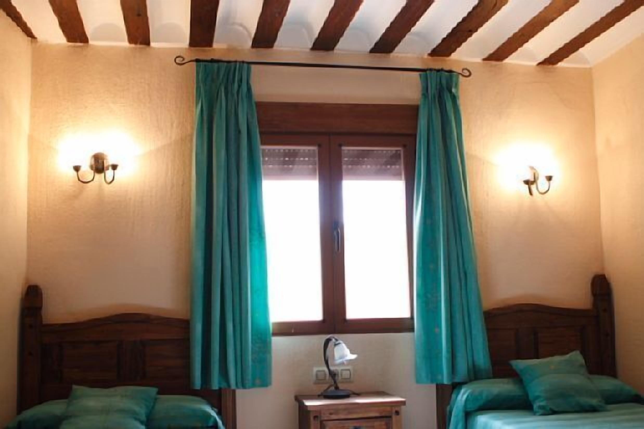 El Acebo Rural Cottage for 8 people