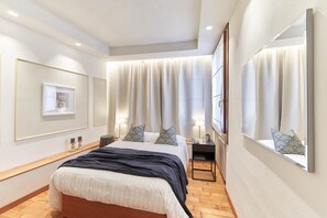 2 habitaciones, tabla de planchar con plancha y cuna de viaje 