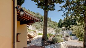 Property grounds - Luxury Villa Lucca (Lucca)