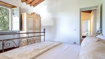 3 Schlafzimmer, Bügeleisen/Bügelbrett, Reisekinderbett, kostenloses WLAN