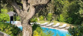 Exceptional Accommodation With Private Pool And Sea Views