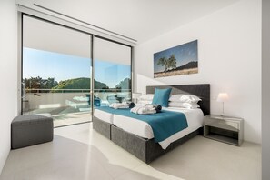 6 bedrooms, iron/ironing board, free WiFi, bed sheets