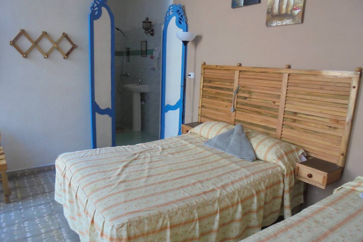 Comfort Triple Room | In-room safe, individually decorated, individually furnished, desk