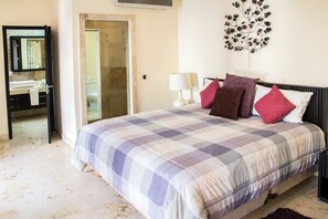 1 chambre, décoration personnalisée, ameublement personnalisé