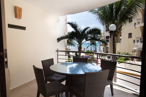 Departamento Deluxe, 3 habitaciones | Balcón