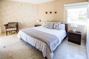 Deluxe-Apartment | 3 Schlafzimmer, Zimmersafe, individuell dekoriert