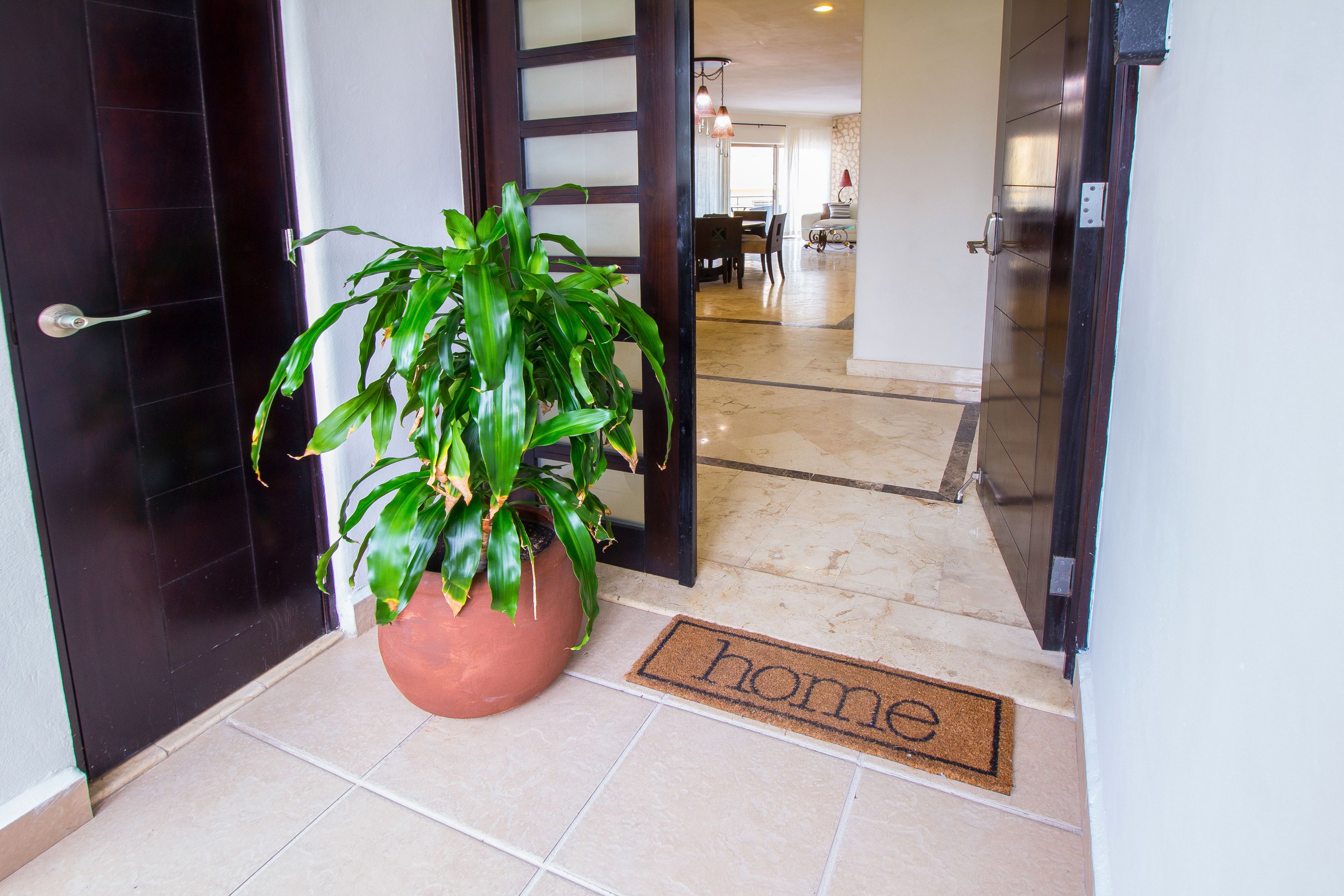Deluxe Apartment | 2 bedrooms, in-room safe, iron/ironing board, free WiFi