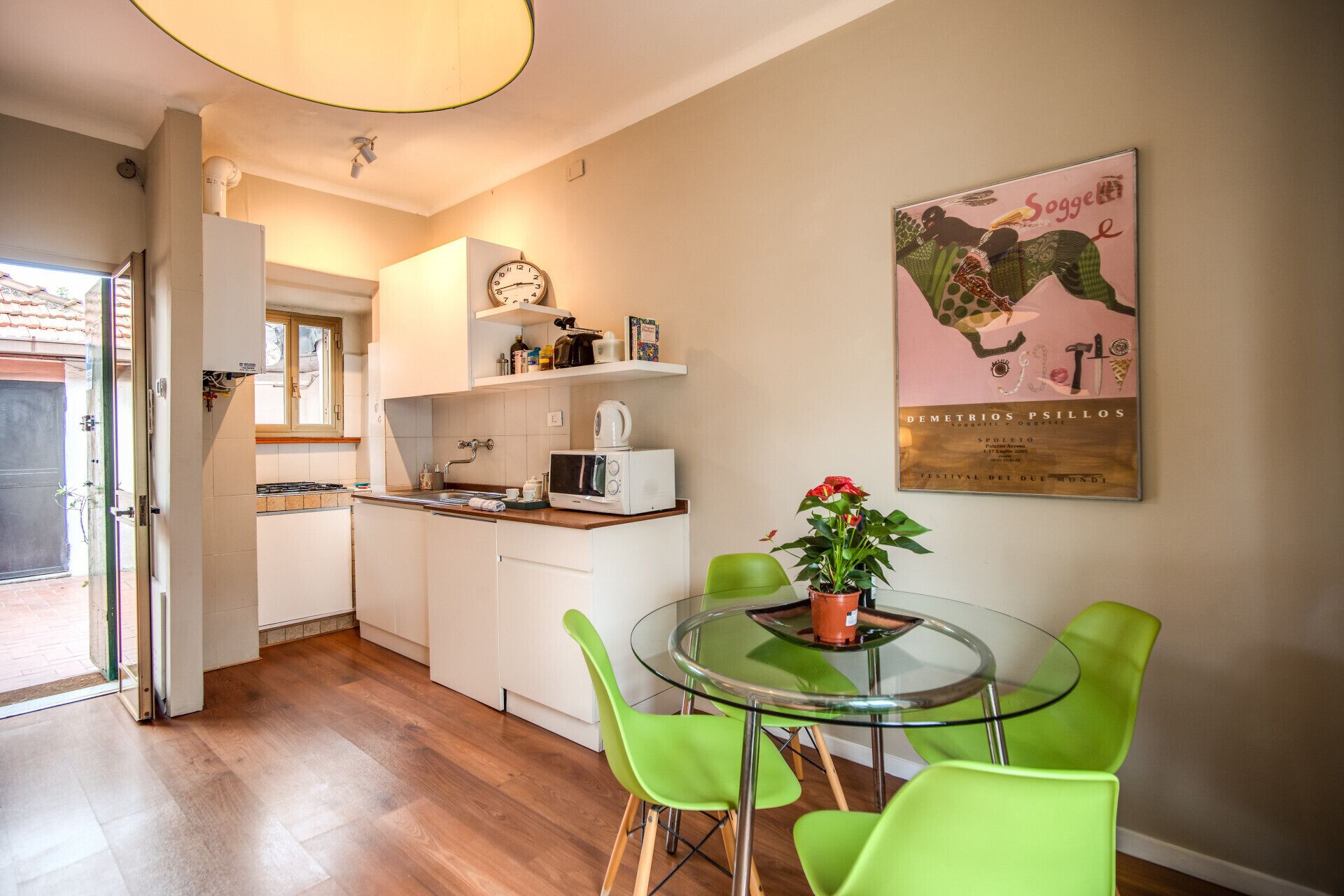 Bright attic with terrace in Via Sannio, a few steps from San Giovanni metro station.