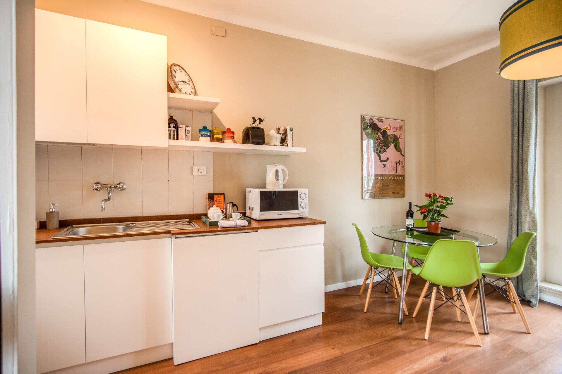 Bright attic with terrace in Via Sannio, a few steps from San Giovanni metro station.