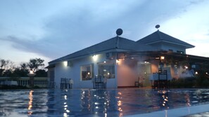 Bahagian luar