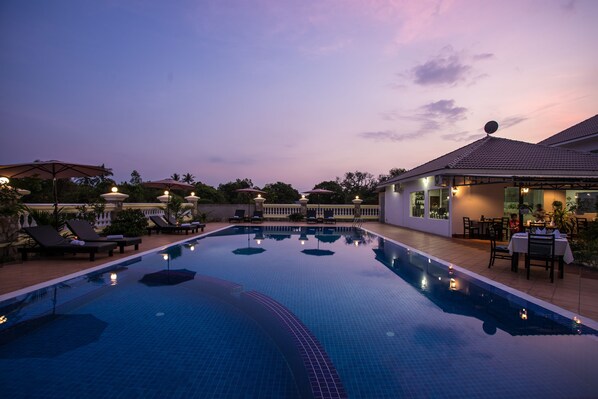 Breakfast, lunch, dinner served; local and international cuisine  - La Kep Boutique (Kep)