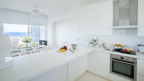 别墅 | 私人厨房 | 茶具/咖啡用具、冰箱、烤箱、炉灶