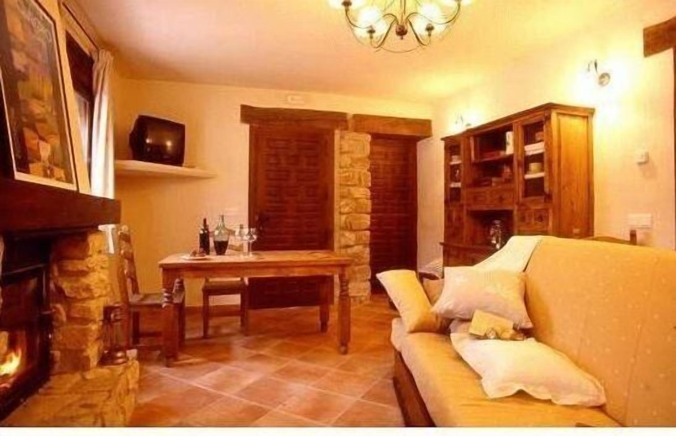 Nelia Rural Houses for 6 people