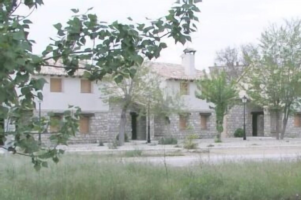 Nelia Rural Houses for 6 people