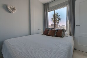 2 間睡房、熨斗/熨衫板、可攜式嬰兒床、免費 Wi-Fi