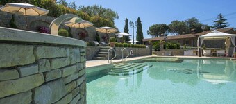 Belle maison de vacances avec climatisation, piscine, WIFI, TV et vue panoramique