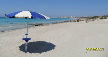 DOMUS GIRASOLI - VACATIONS SEA MOVIDA RELAX - 5 PL 5 MINUTES FROM GALLIPOLI