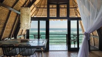 Honeymoon Villa, 1 King Bed, Beach View | Beach/ocean view