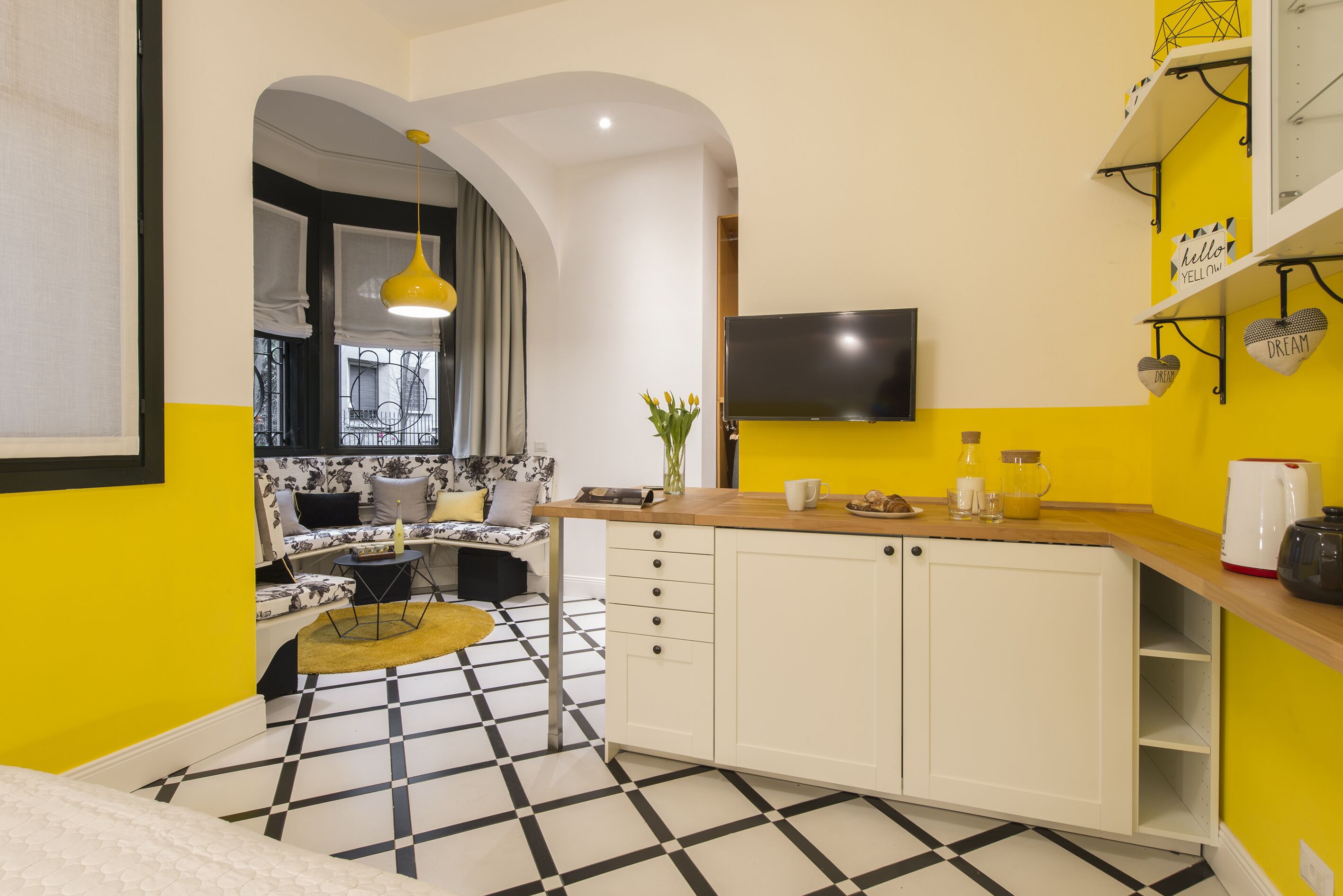 Exclusive Villa in City Life for groups (NO party)