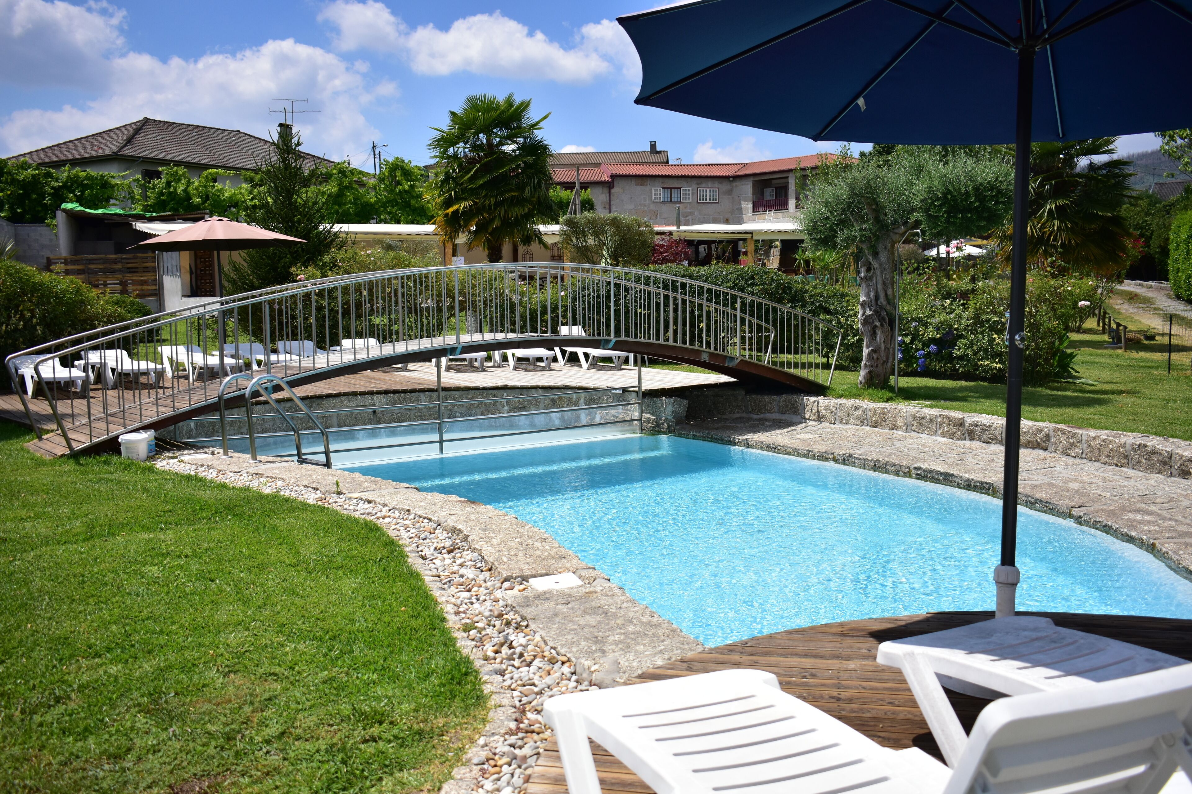 2 bedroom apartment with shared pool and children's playground