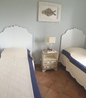 3 bedrooms, iron/ironing board, free WiFi, bed sheets - Close to beautiful white beaches with crystal clear waters within walking distance (San Teodoro - Olbia Tempio)