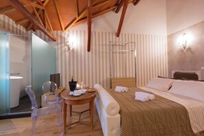 7 chambres, fer et planche Ă repasser, Wi-Fi gratuit, draps fournis