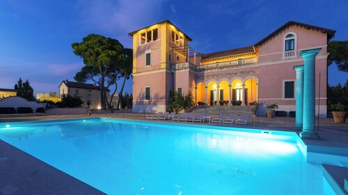 Villa Capozza 18+2, Emma Villas
