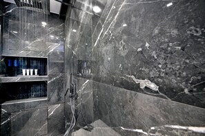 Luxury Loft | Bathroom - Ater Albus by K&K (Athens)