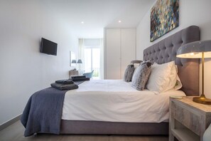 3 soverom, strykejern/-brett, reiseseng for barn og wi-fi (inkludert)