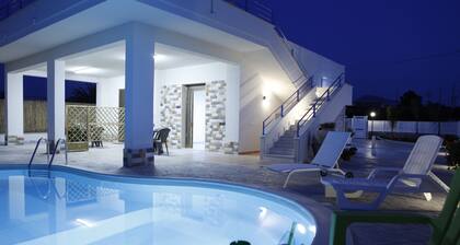 Villa neuve avec piscine et terrasse Marina Alcamo