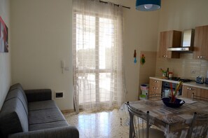 Smart TV - Brand new villa with private pool and terrace Alcamo marina (Alcamo)