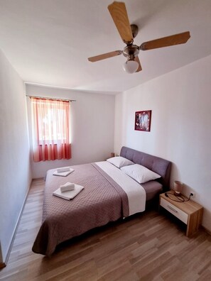 1 bedroom, free WiFi, bed sheets - Apartment in Baška with Seaview, Terrace, Air condition, WIFI (3494-5) (Baška)