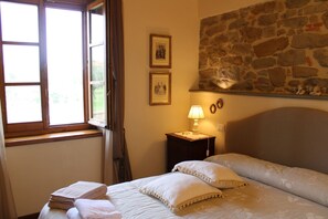 7 habitaciones, tabla de planchar con plancha y wifi 