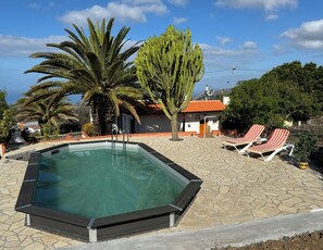 A heated pool - Great quiet vacation home for 4 people with private pool and large garden (El Paso)