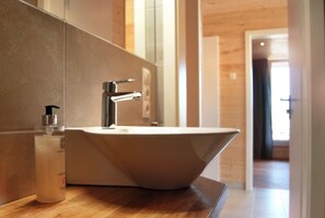 Bathtub