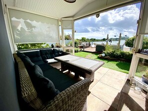 Interior - Luxurious holiday home directly on the lake (Wervershoof)