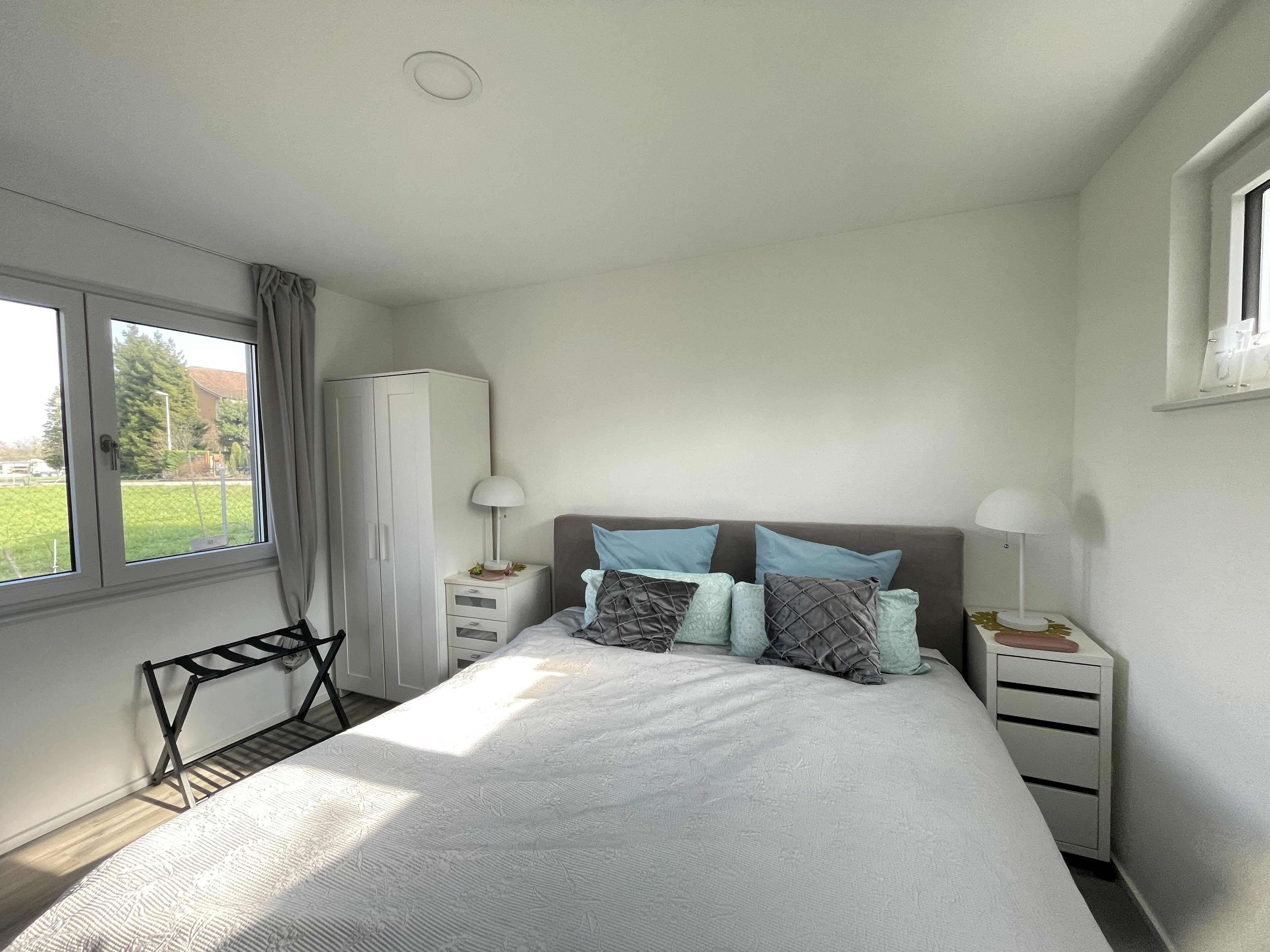 1 bedroom, in-room safe, iron/ironing board, free WiFi