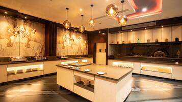 Daily buffet breakfast (INR 825 per person)