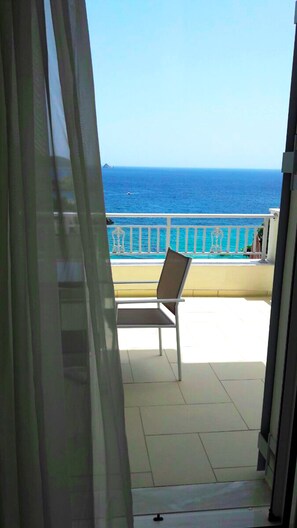 Apartment, 2 Bedrooms, Sea View (01) | Terrace/patio