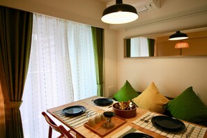 In-room dining - Uhome Minowa Hotel (Tokyo)