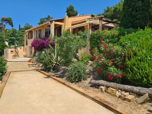 Exterior
