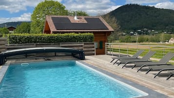 Indoor pool, outdoor pool