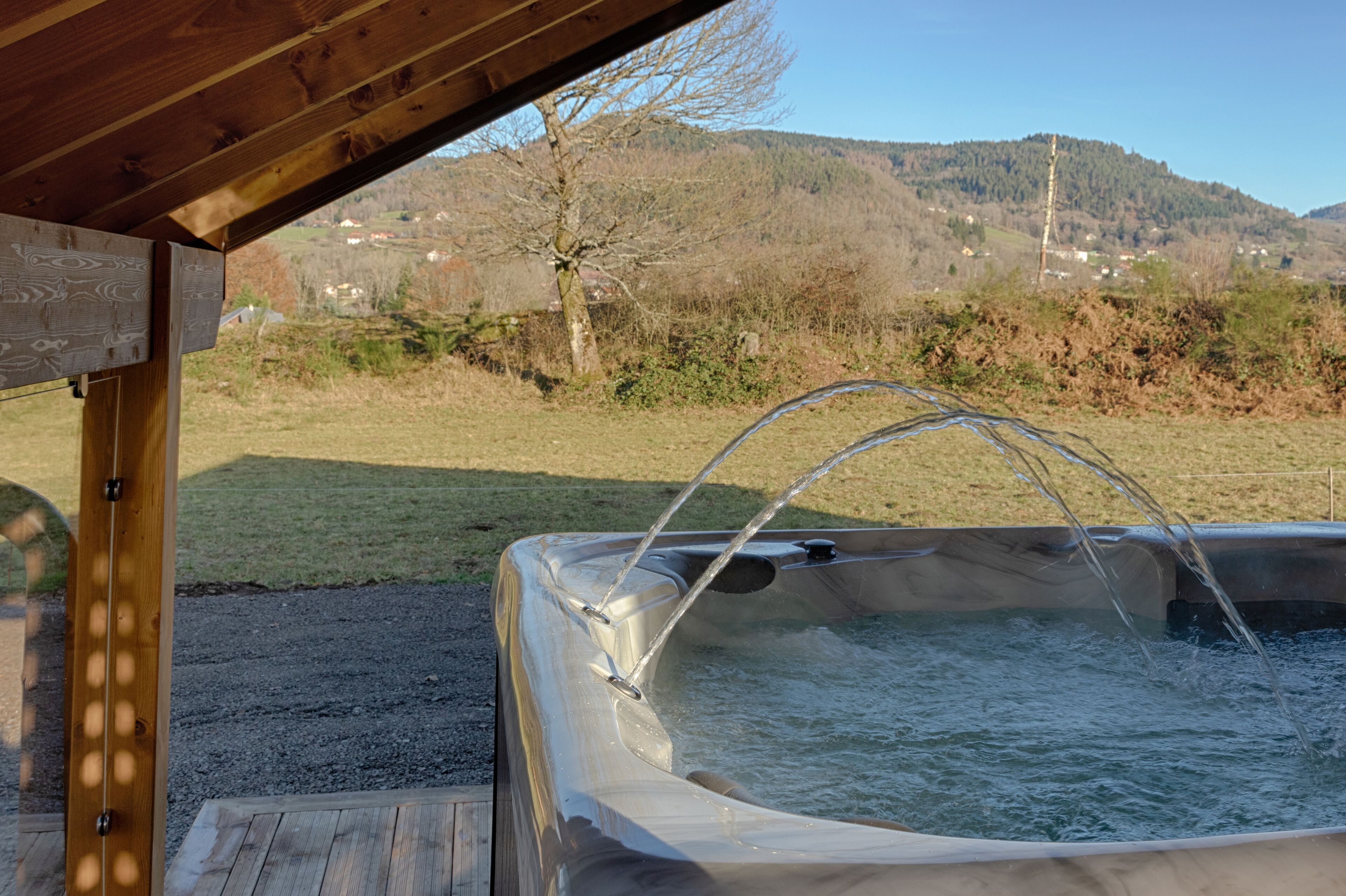 Bain à remous extérieur