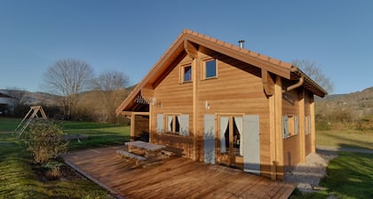 Madera Cottage, curiosa decoración, estilo montaña