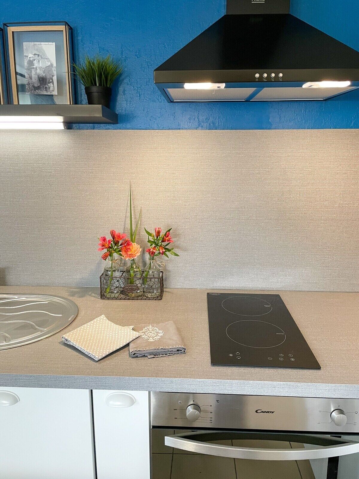 Kylskåp, mikrovågsugn, ugn och diskmaskin