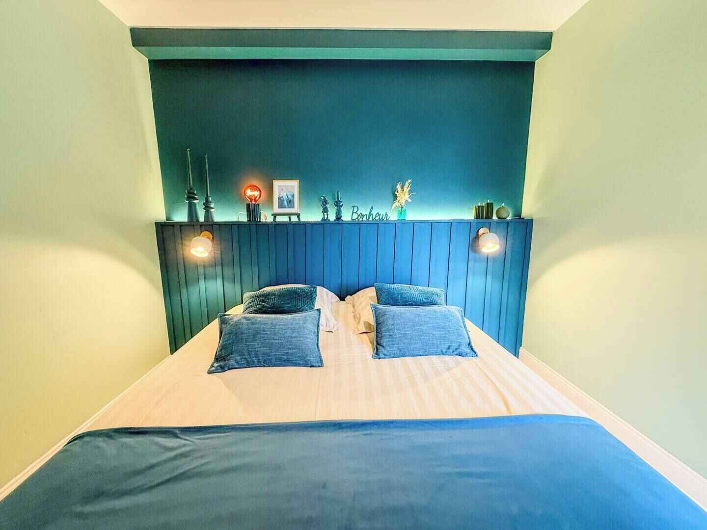 2 soverom, strykejern/-brett, reiseseng for barn og wi-fi